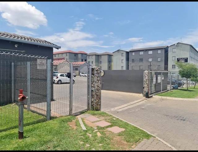 2 BEDROOM APARTMENT FOR SALE IN FLEURHOF